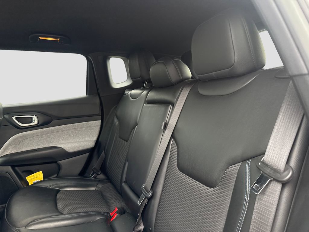 Used 2023 Jeep Compass Latitude image 20