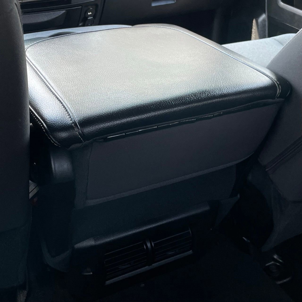 Used 2024 RAM 1500 Classic Warlock RWD image 23