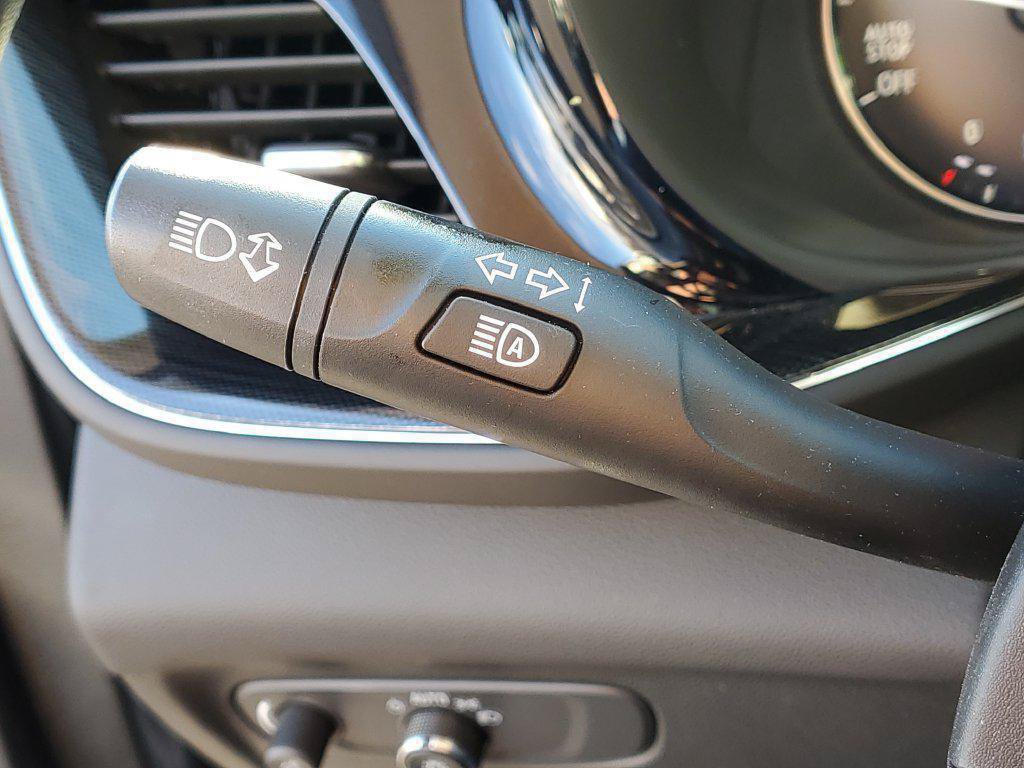 Used 2023 Buick Envision Preferred AWD/4WD image 11