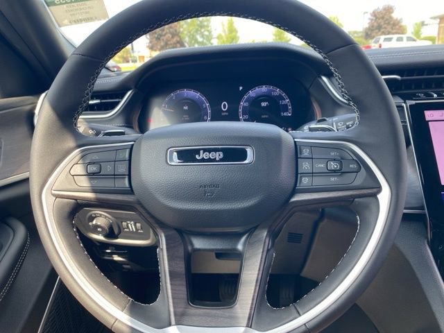 New 2025 Jeep Grand Cherokee L Limited image 30