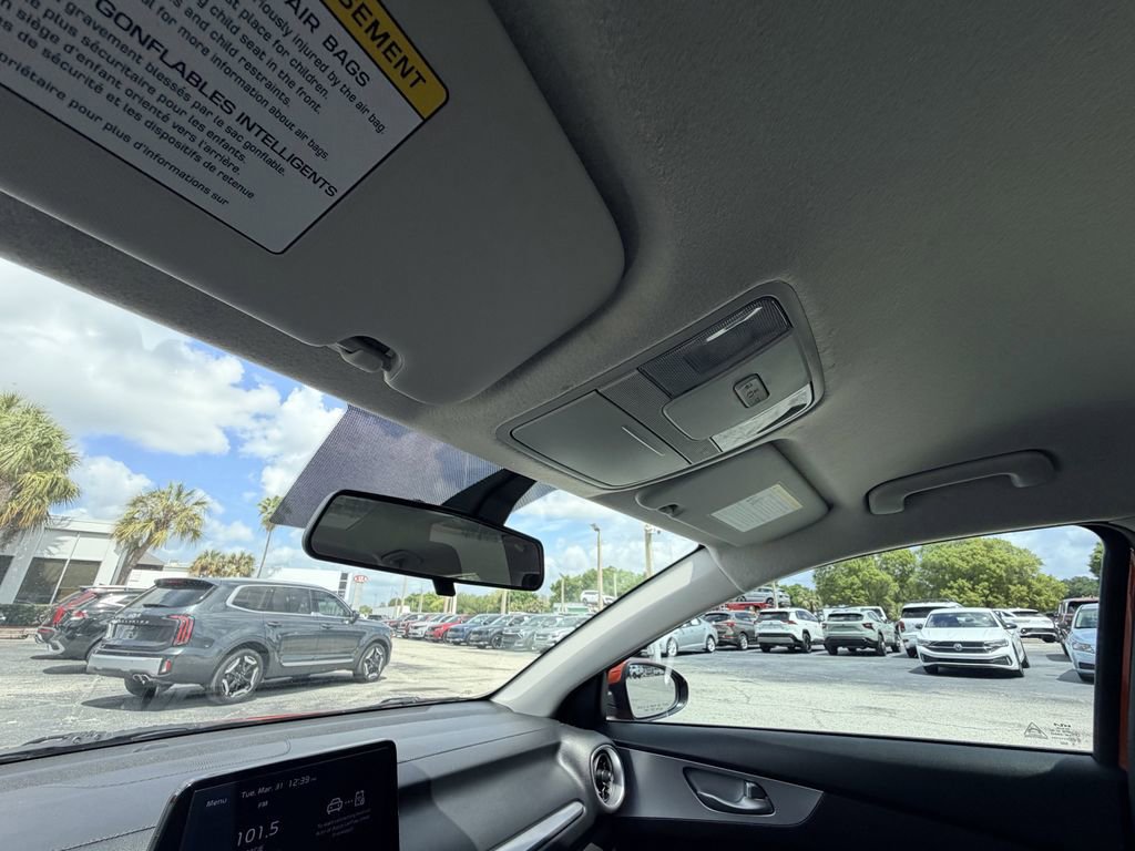 Certified 2023 Kia Forte LXS w/ LXS Technology Package image 32