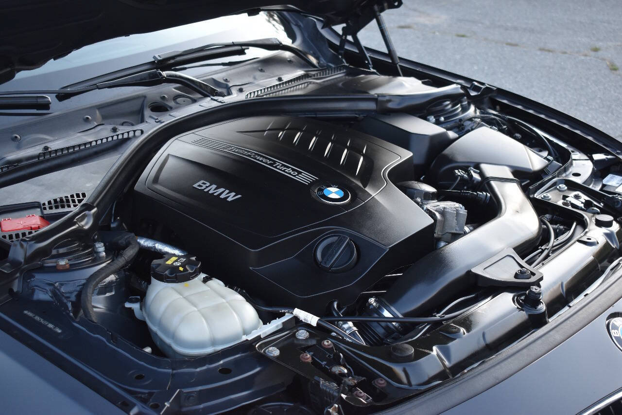 Used 2014 BMW 435i xDrive Coupe AWD/4WD image 32