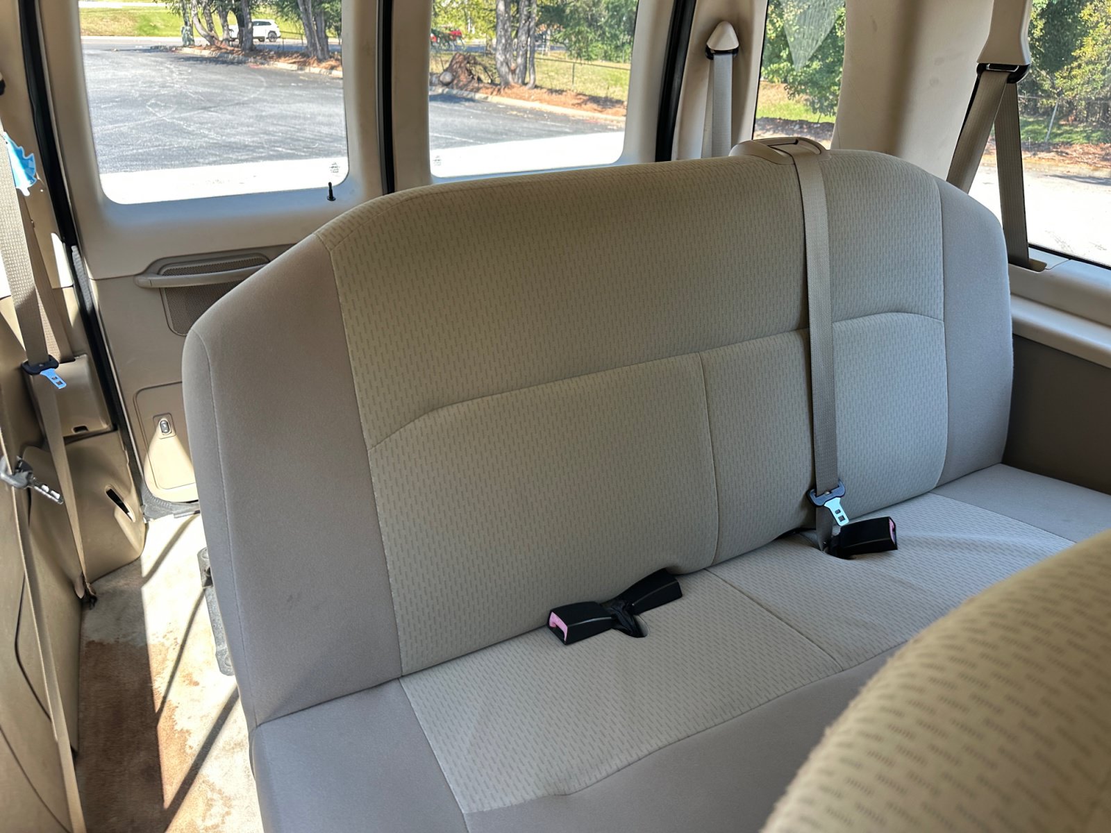 Used 2011 Ford E-350 and Econoline 350 Extended Wagon Super Duty RWD image 29