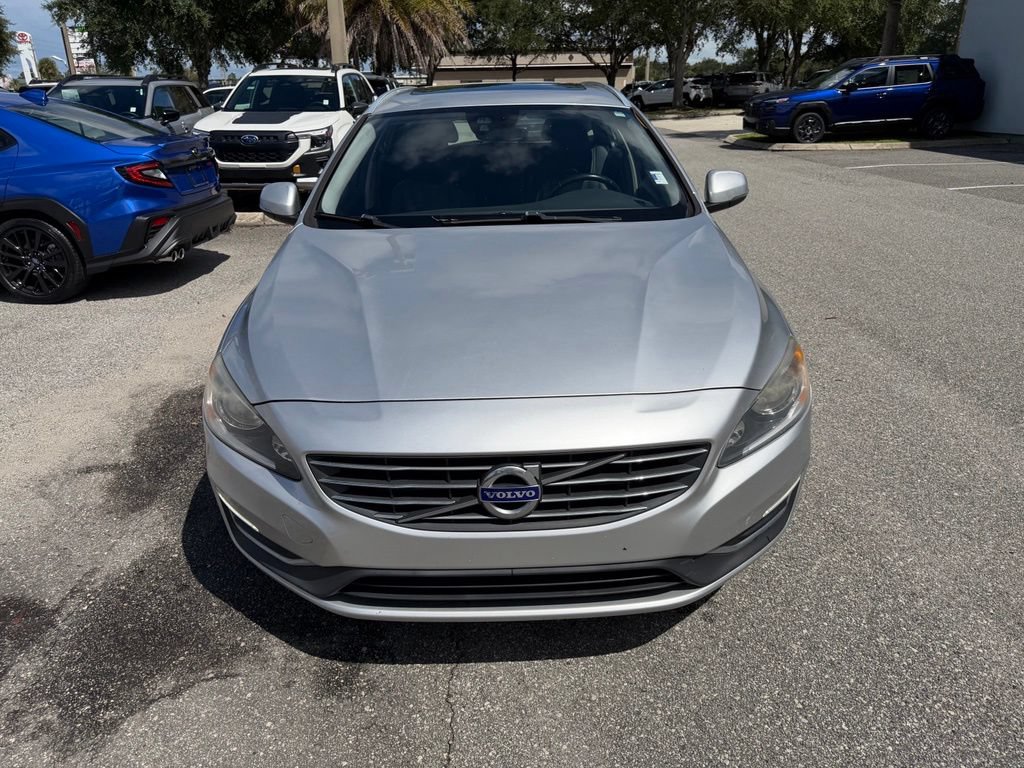 Used 2017 Volvo V60 T5 Premier w/ Convenience Package FWD image 12