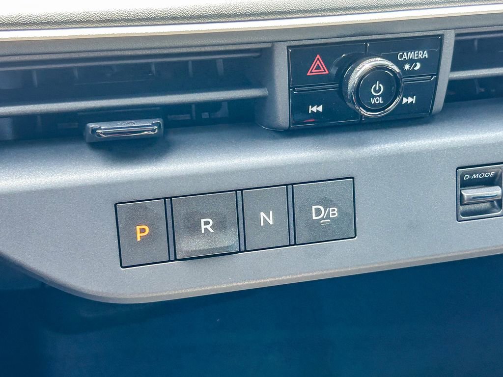 New 2026 Nissan Leaf w/ Protection Package FWD image 19