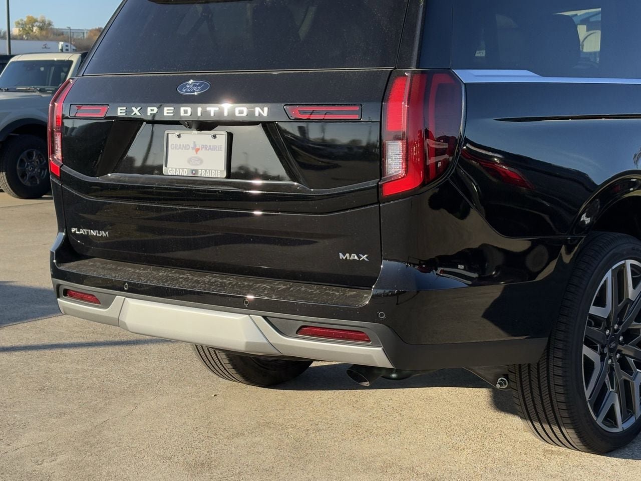 New 2025 Ford Expedition Max Platinum w/ Platinum Ultimate Package AWD/4WD image 43