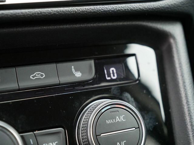 Certified 2024 Volkswagen Taos SE AWD/4WD image 31