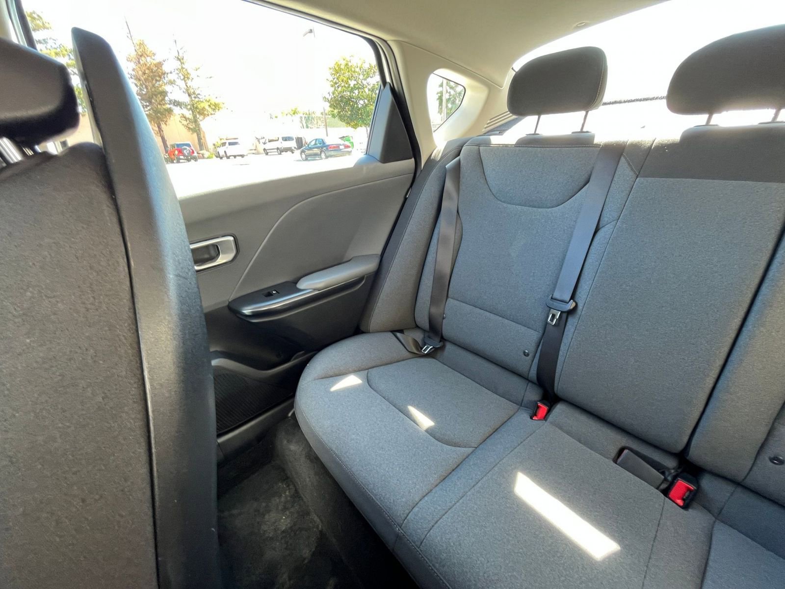 Used 2025 Kia K4 LXS image 38