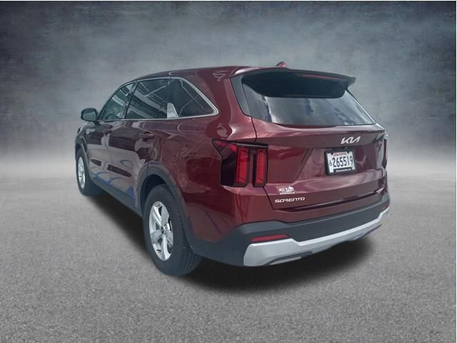 Used 2025 Kia Sorento LX FWD image 7