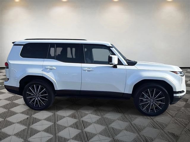 Used 2025 Lexus GX 550 AWD/4WD image 4