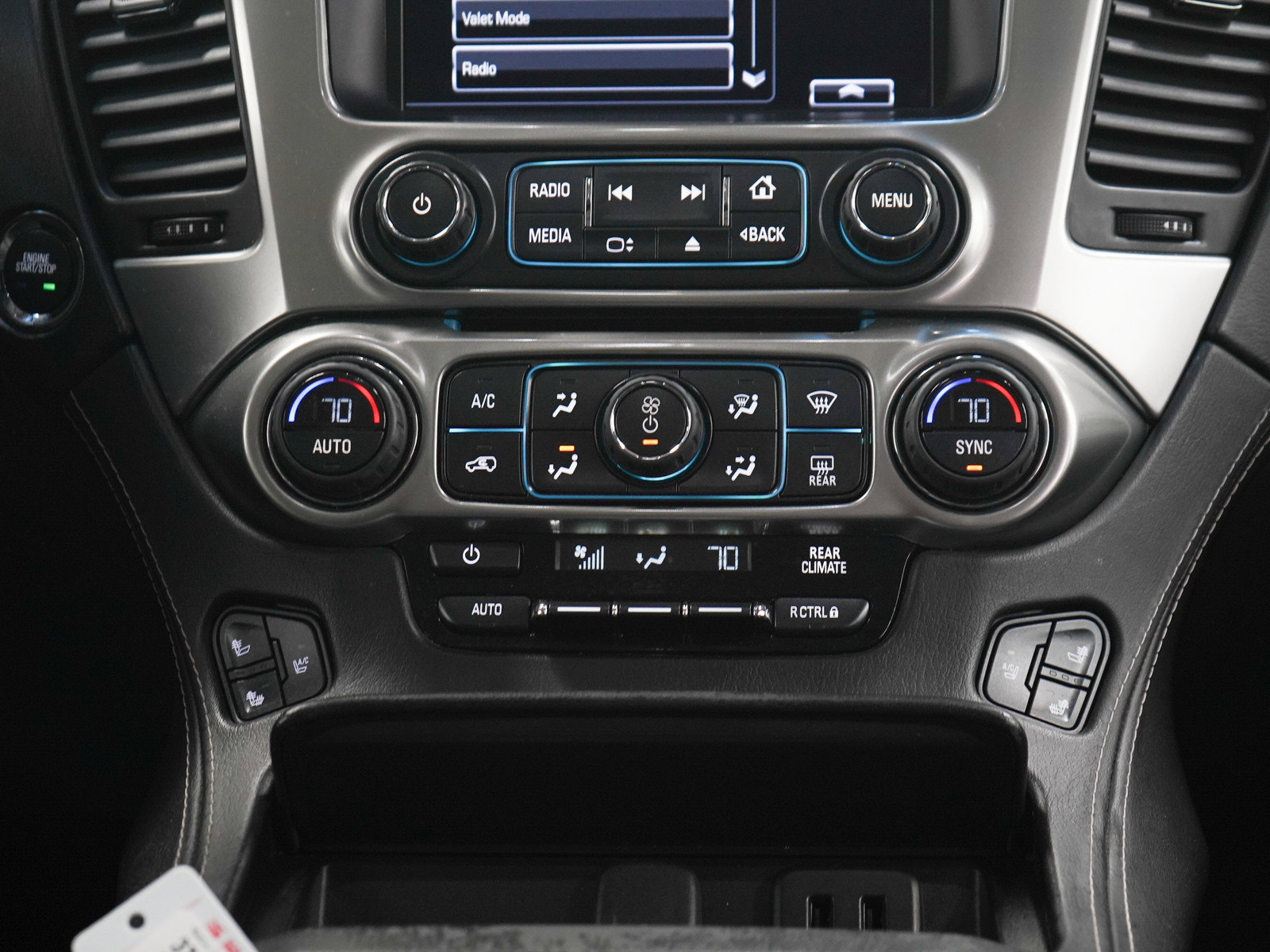 Used 2016 Chevrolet Suburban LTZ AWD/4WD image 17