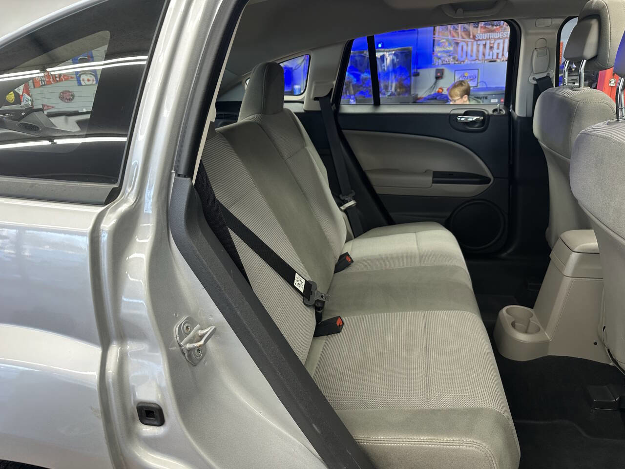 Used 2010 Dodge Caliber Mainstreet image 28