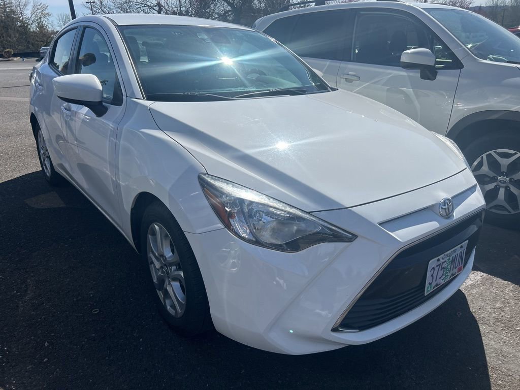 Used 2018 Toyota Yaris iA image 3