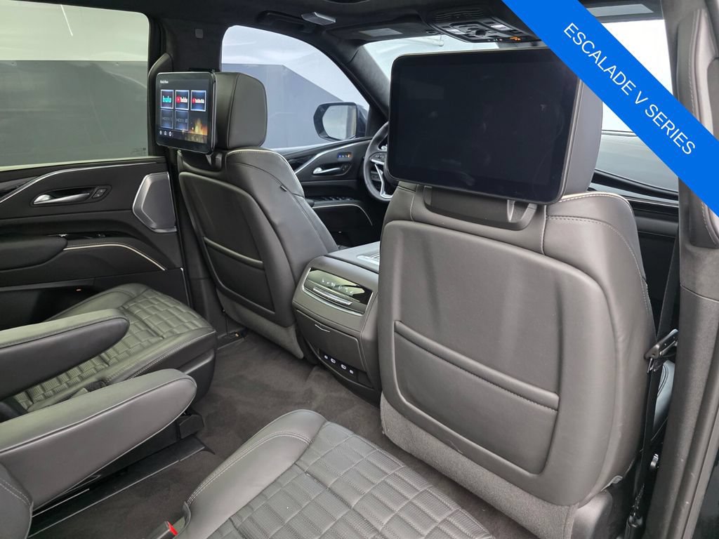 Used 2024 Cadillac Escalade V AWD/4WD image 30