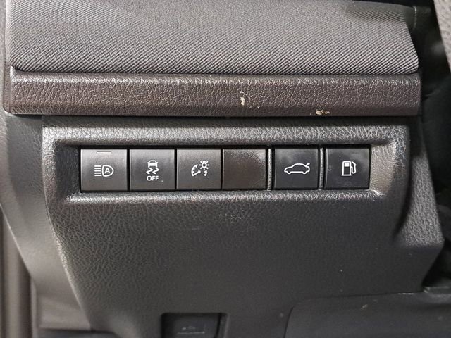 Used 2025 Toyota Camry LE image 23