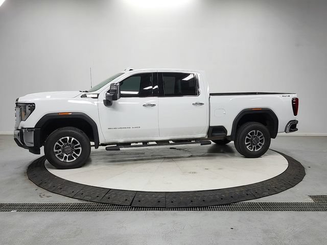 Used 2025 GMC Sierra 2500 SLT w/ SLT Convenience Package AWD/4WD image 4