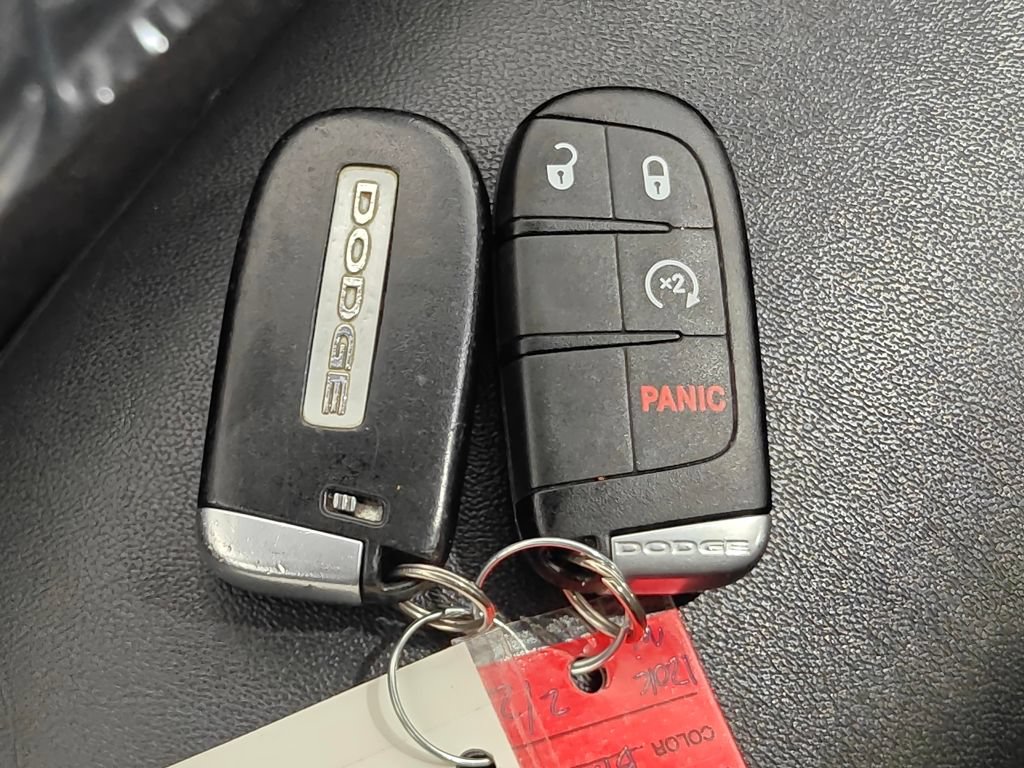 Used 2013 Dodge Journey Crew w/ Driver Convenience Group FWD image 9