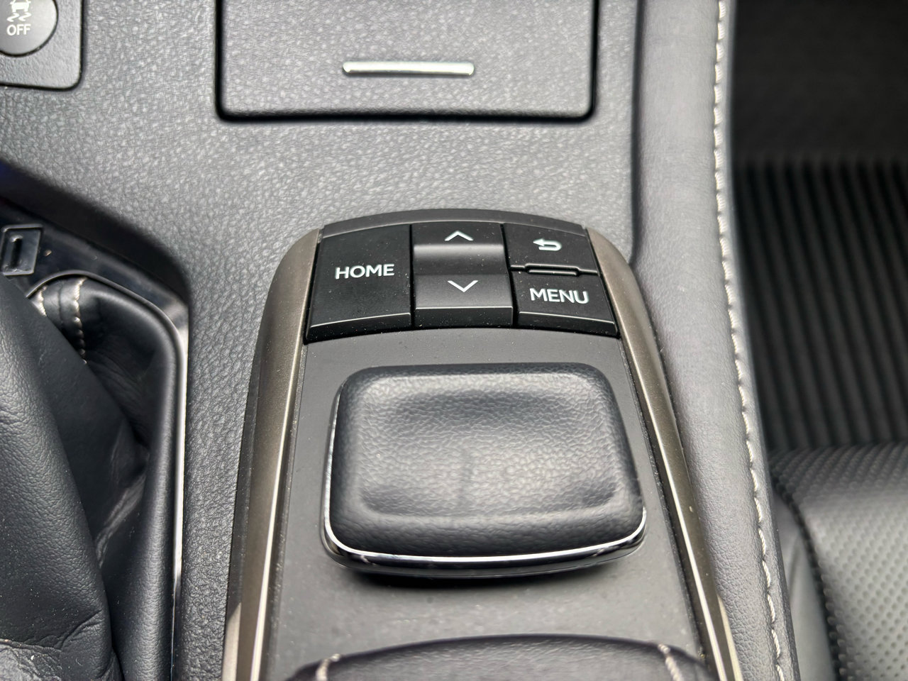 Used 2017 Lexus ES 300h image 27