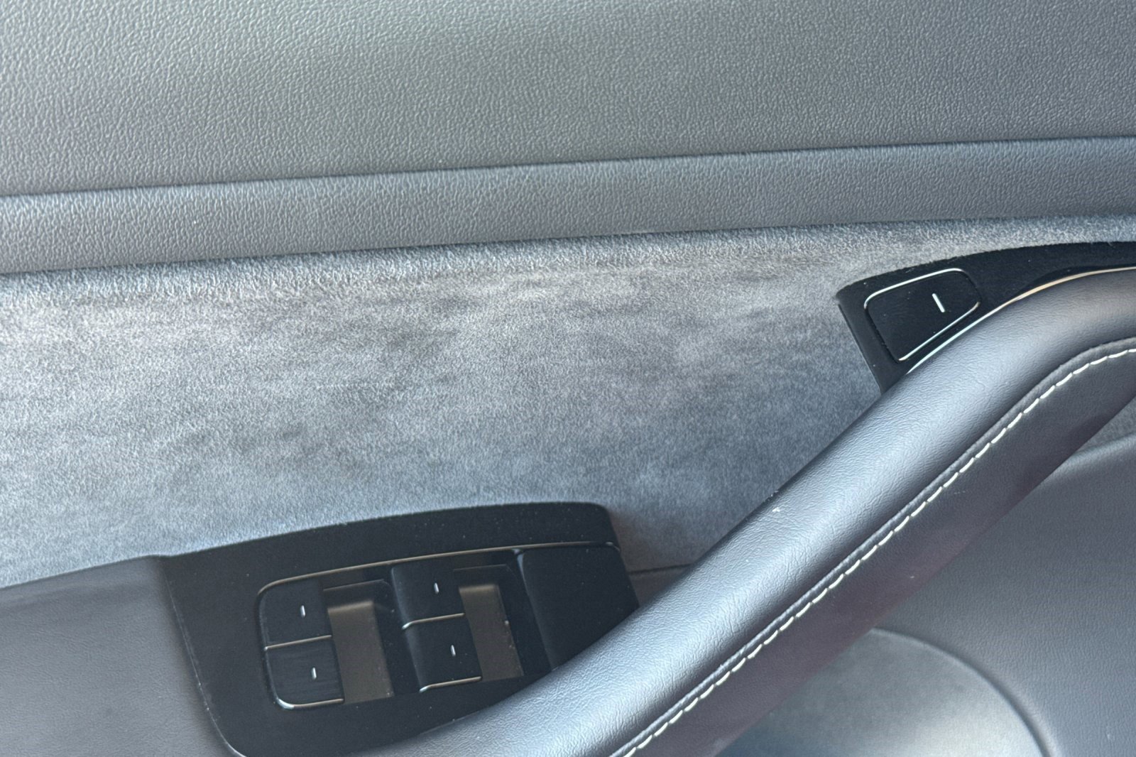 Used 2018 Tesla Model 3 Long Range RWD image 14