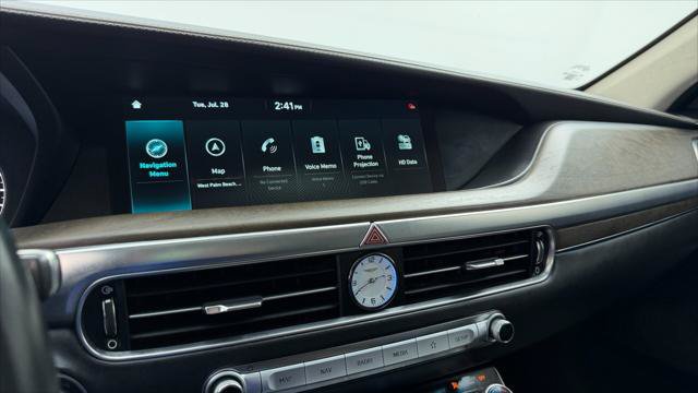 Used 2020 Genesis G90 5.0 Ultimate RWD image 32
