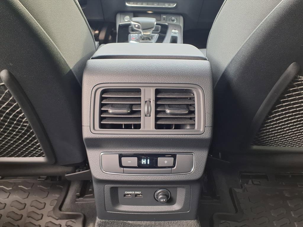 Used 2025 Audi Q5 2.0T Premium Plus w/ Premium Plus Package image 23