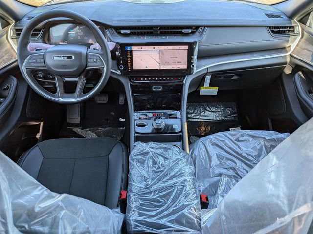 New 2026 Jeep Grand Cherokee Laredo image 16