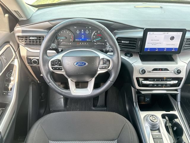 Used 2024 Ford Explorer XLT RWD image 14