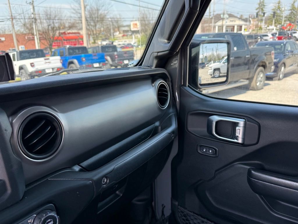 Used 2020 Jeep Gladiator Sport w/ Quick Order Package 24S image 23