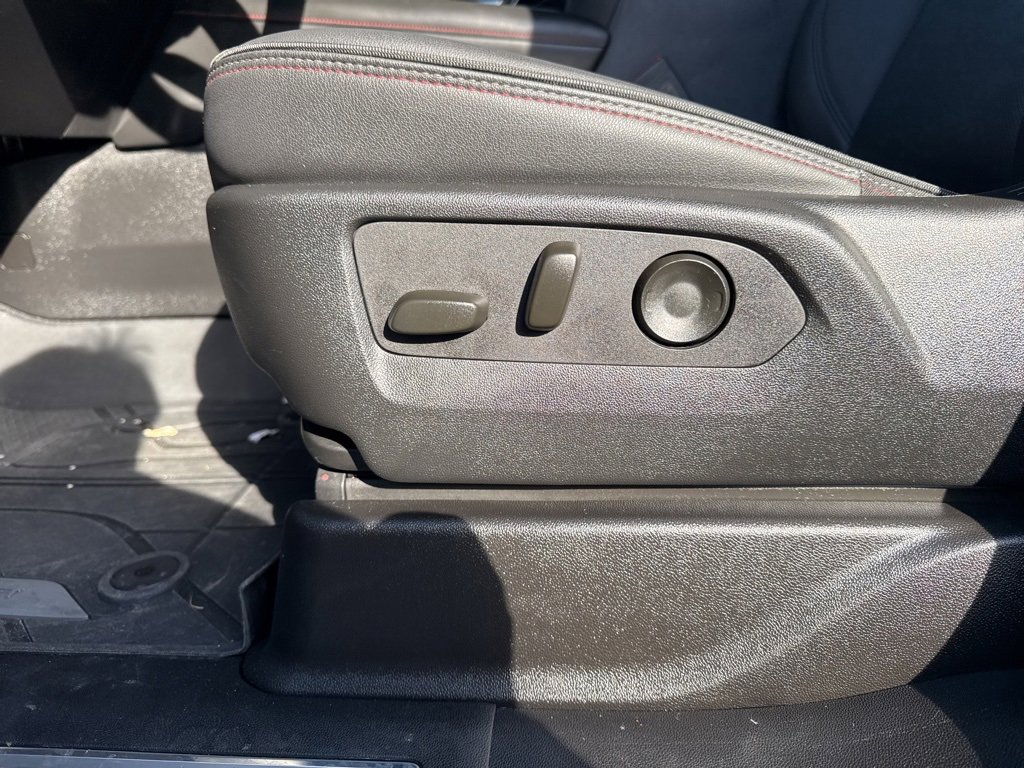 Used 2025 Chevrolet Tahoe RST w/ Comfort Package image 19