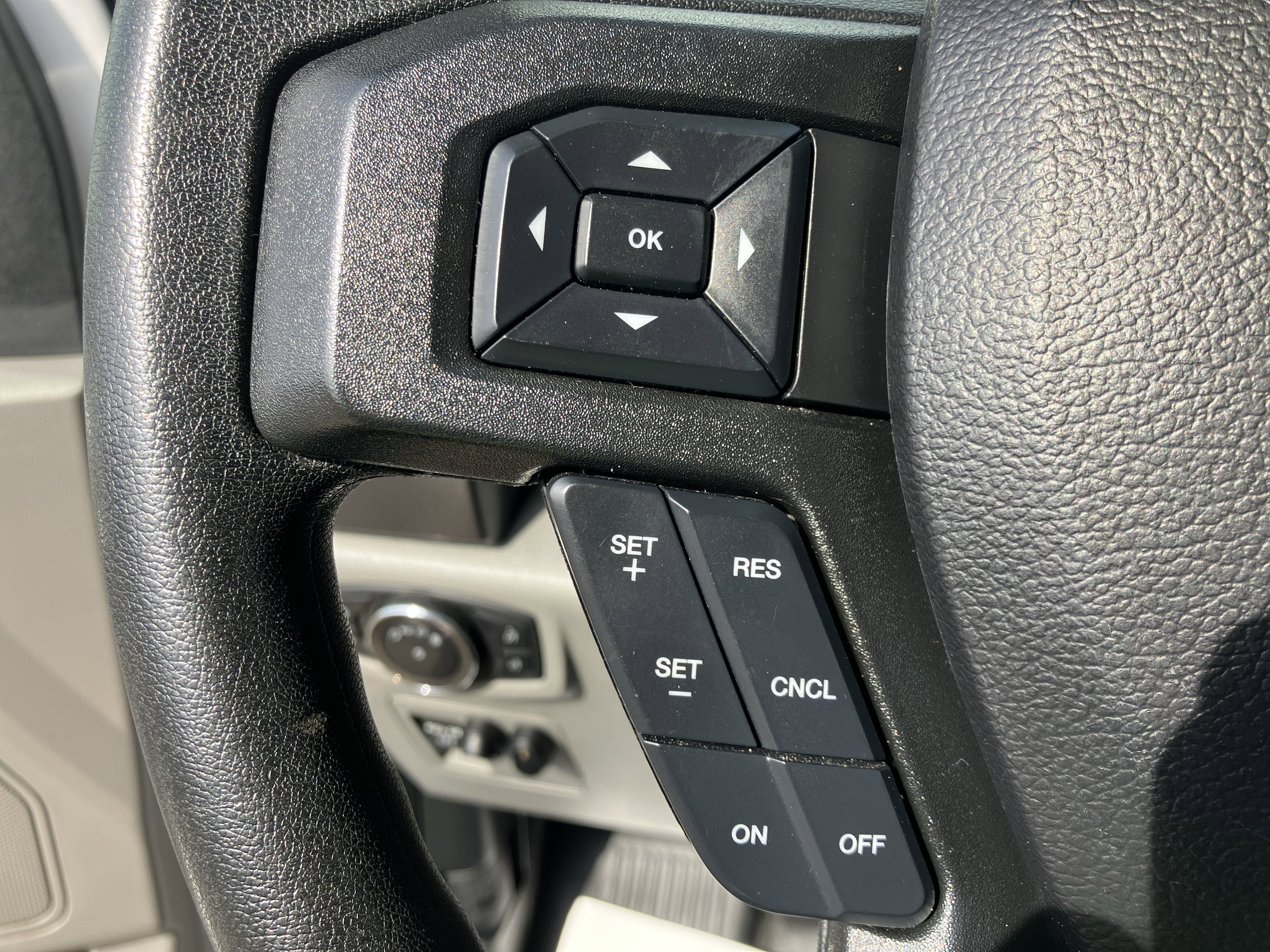 Used 2020 Ford F150 XLT w/ Trailer Tow Package image 31