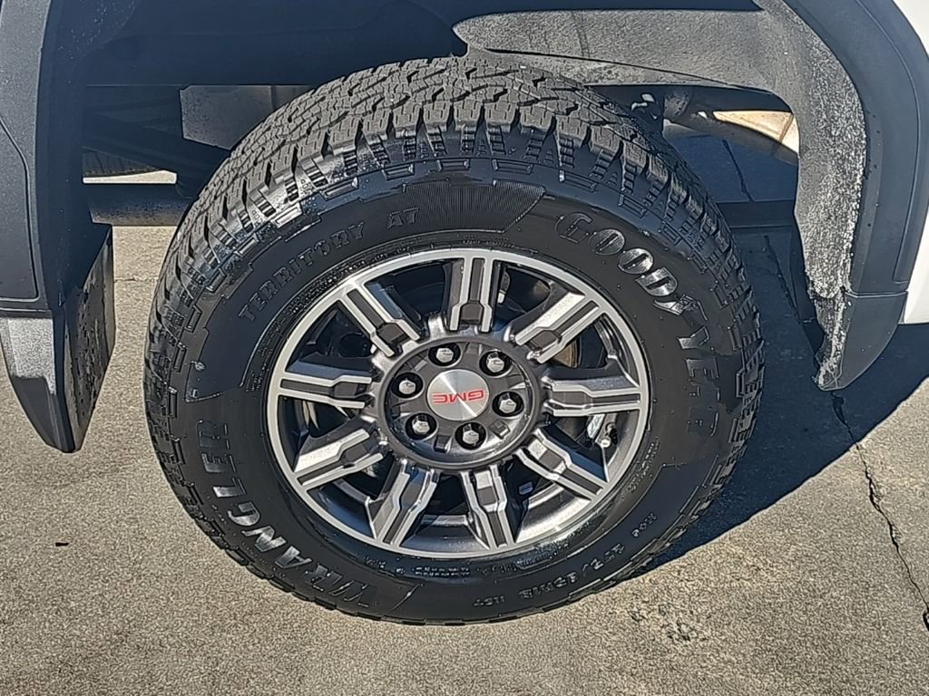 Certified 2024 GMC Sierra 1500 AT4 w/ AT4 Preferred Package image 8