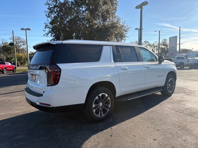 New 2026 Chevrolet Suburban LS image 14
