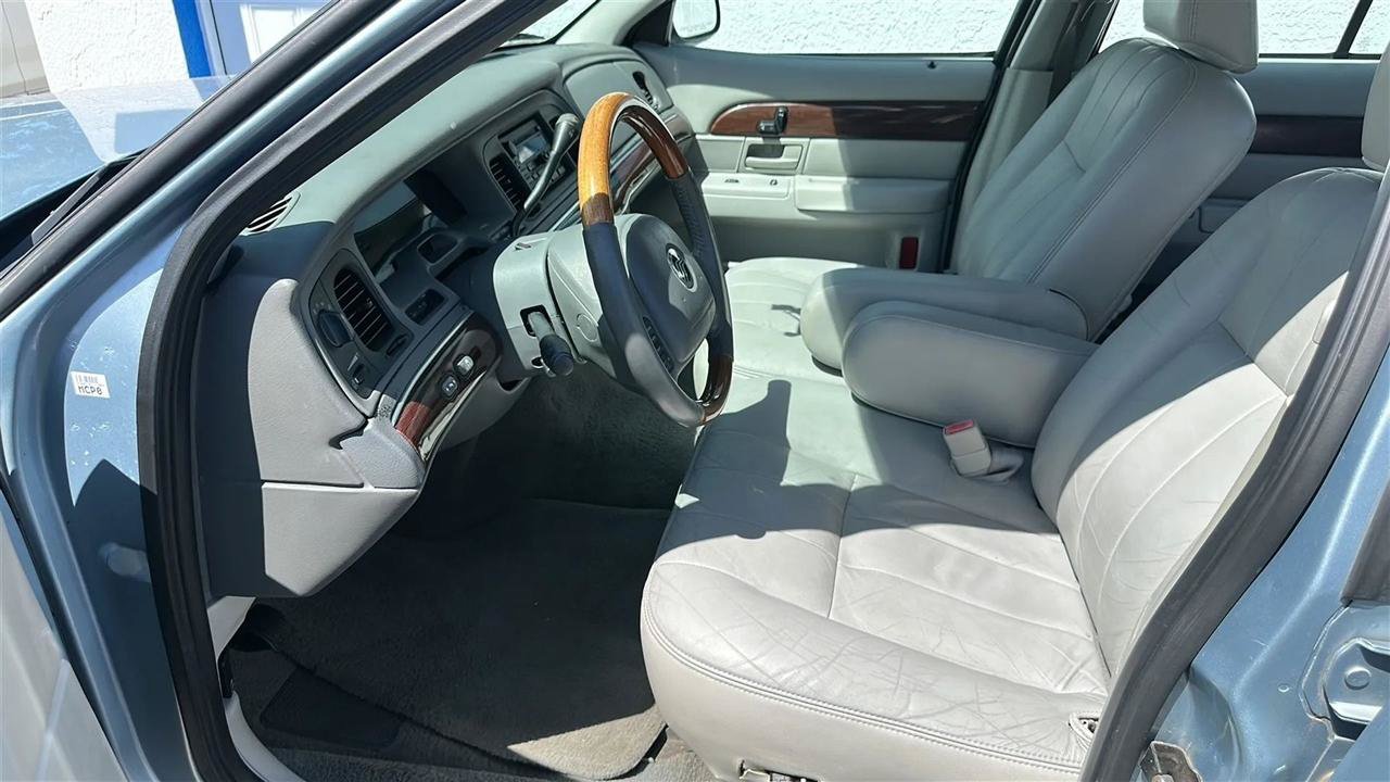Used 2003 Mercury Grand Marquis LSE RWD image 21