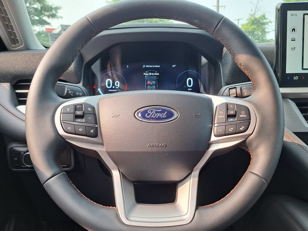 New 2026 Ford Explorer Active RWD image 10