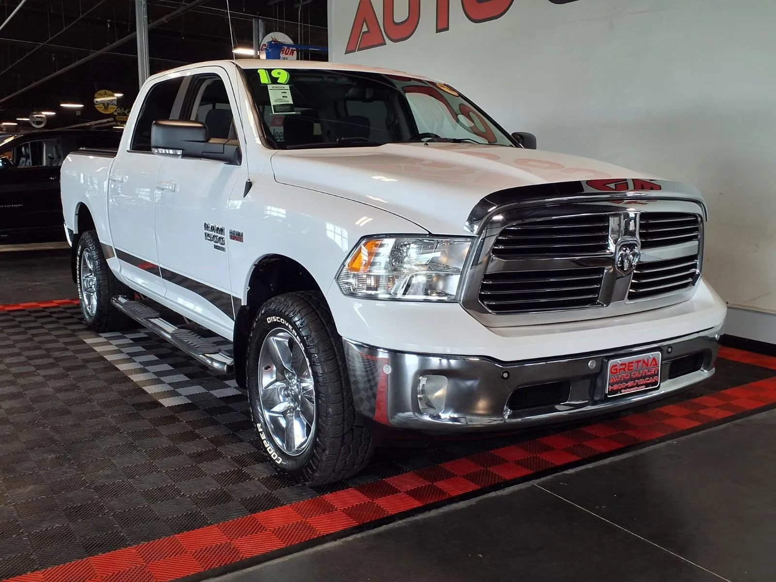 Used 2019 RAM 1500 Big Horn AWD/4WD image 2