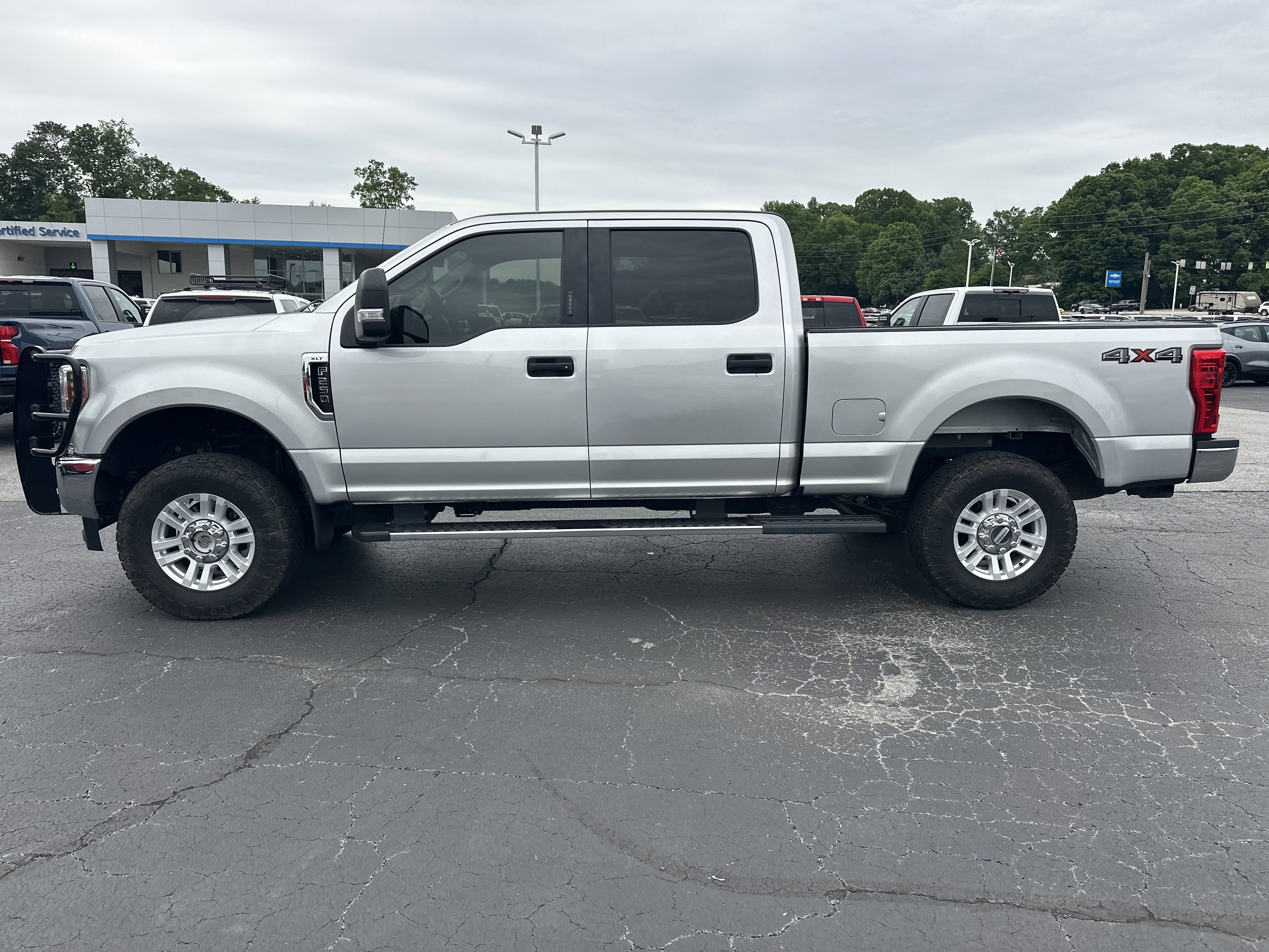 Used 2018 Ford F250 XLT AWD/4WD image 5