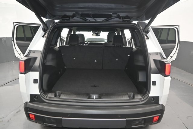 Used 2026 Jeep Cherokee Limited AWD/4WD image 14
