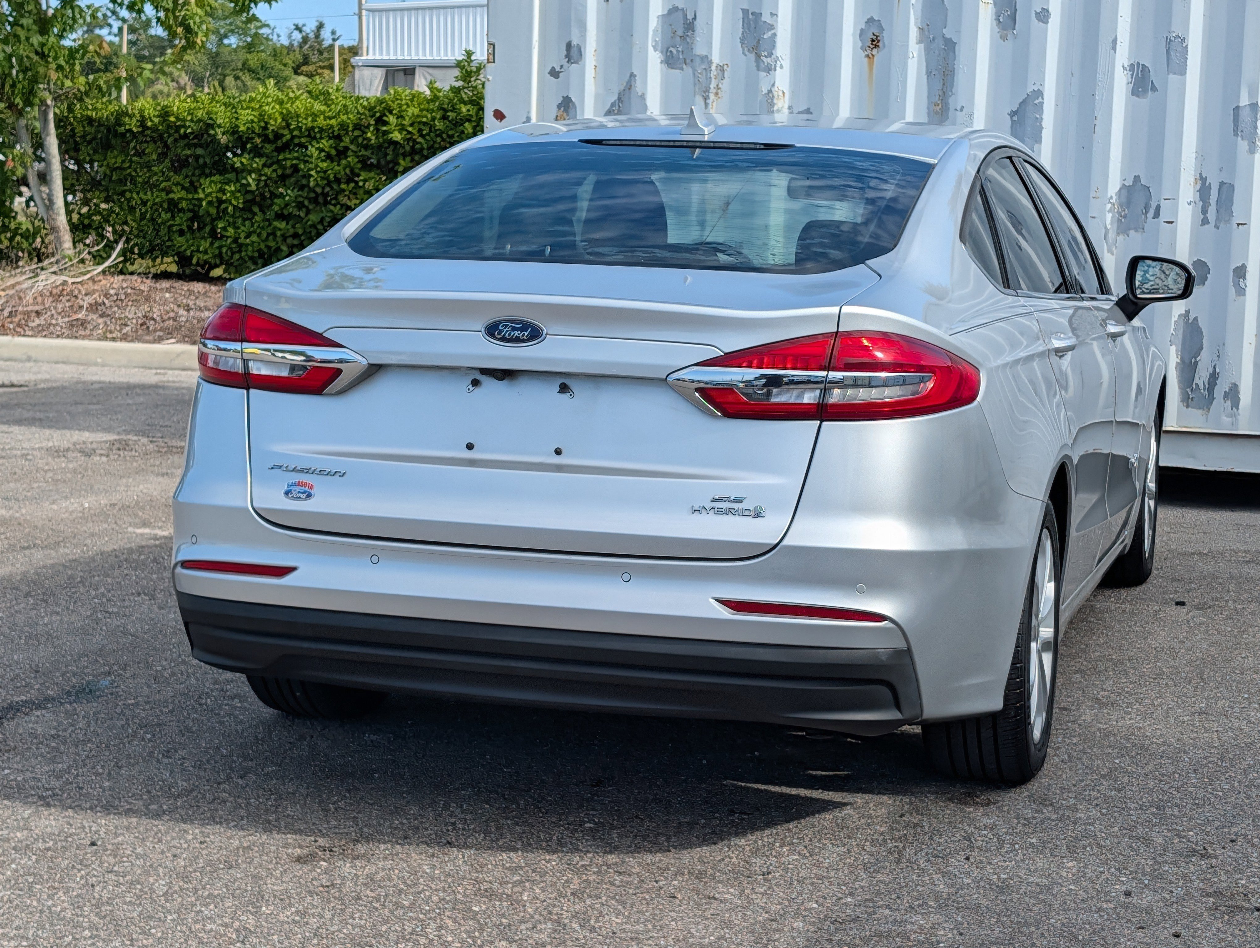 Used 2019 Ford Fusion SE FWD image 4