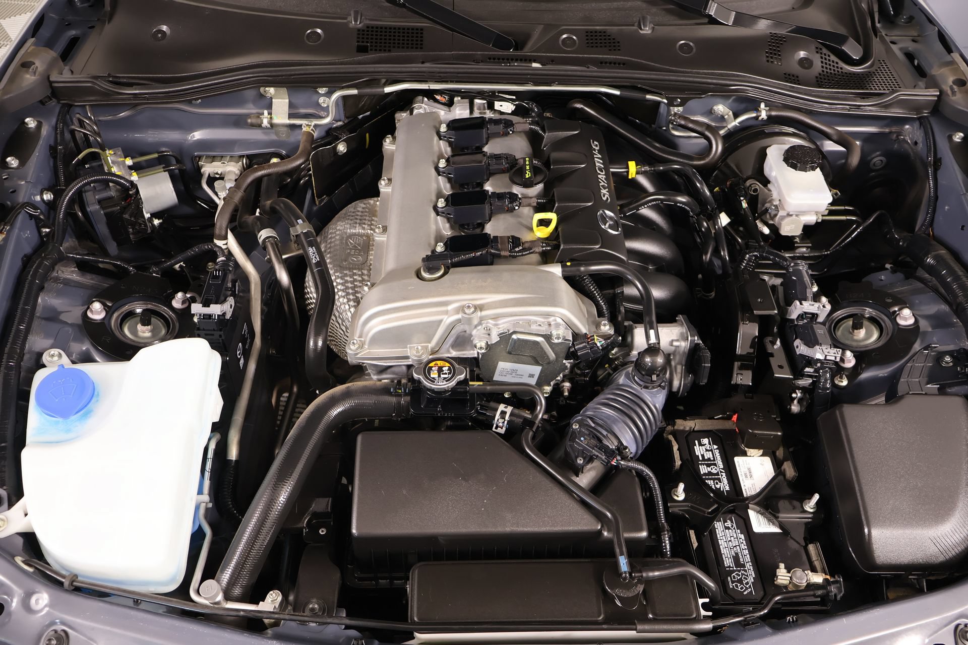 Used 2020 MAZDA MX-5 Miata RF Grand Touring RWD image 18