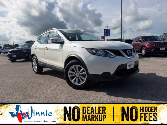 Used 2017 Nissan Rogue Sport SV FWD image 1