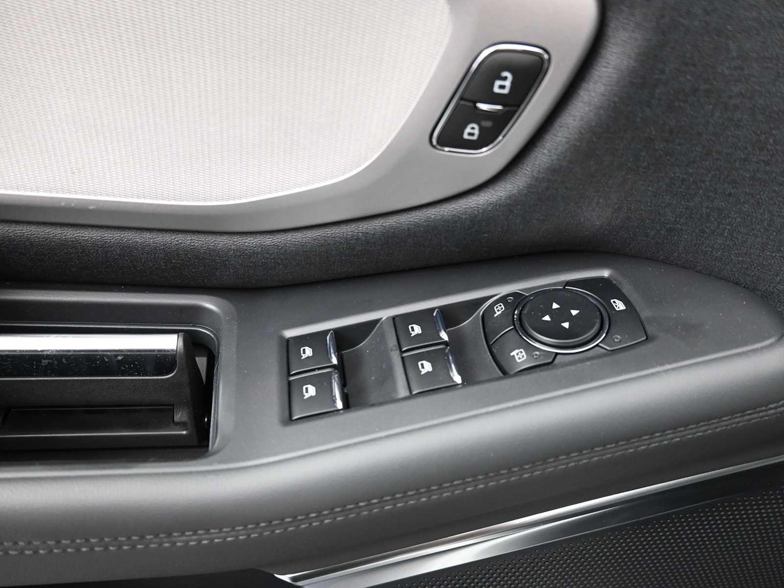 New 2026 Ford Expedition Active AWD/4WD image 23