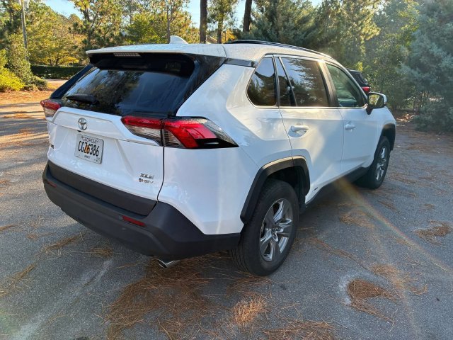 Used 2025 Toyota RAV4 XLE AWD/4WD image 7