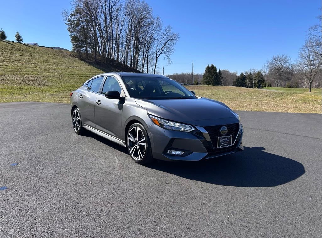 Used 2022 Nissan Sentra SR image 1