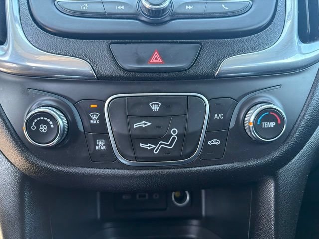 Used 2019 Chevrolet Equinox LT FWD image 14