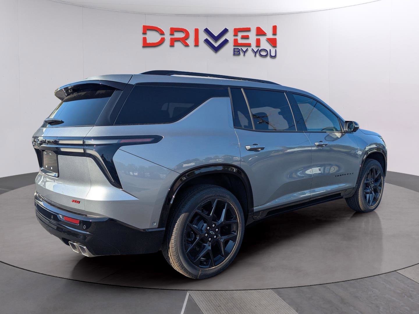 New 2026 Chevrolet Traverse RS w/ LPO, Floor Liner Package image 6