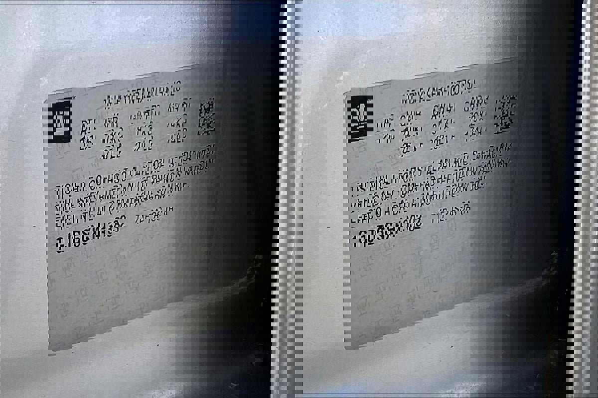 Used 2017 Chevrolet Sonic LT image 33