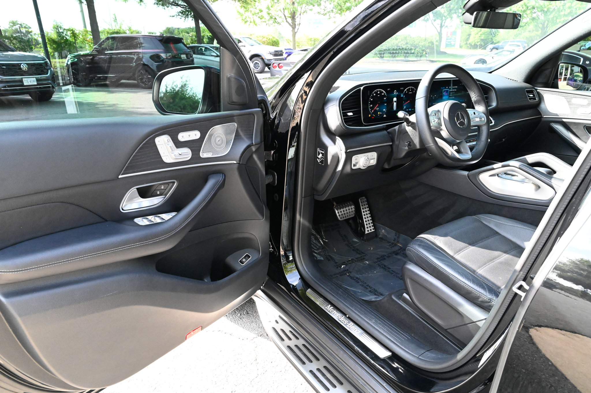 Used 2021 Mercedes-Benz GLS 580 4MATIC image 15