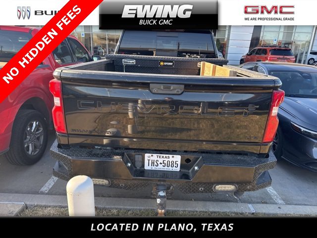 Used 2021 Chevrolet Silverado 2500 LTZ w/ LTZ Plus Package image 5