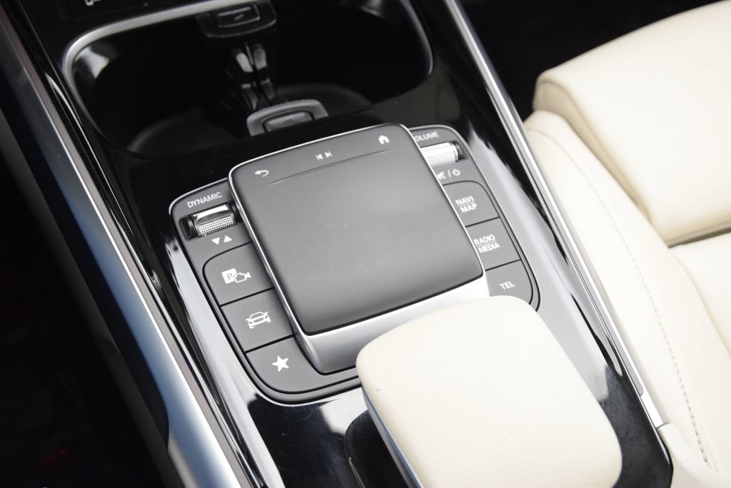 Certified 2022 Mercedes-Benz GLB 250 4MATIC image 28