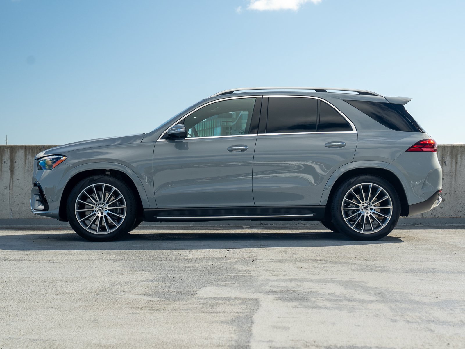 Certified 2026 Mercedes-Benz GLE 350 4MATIC image 4